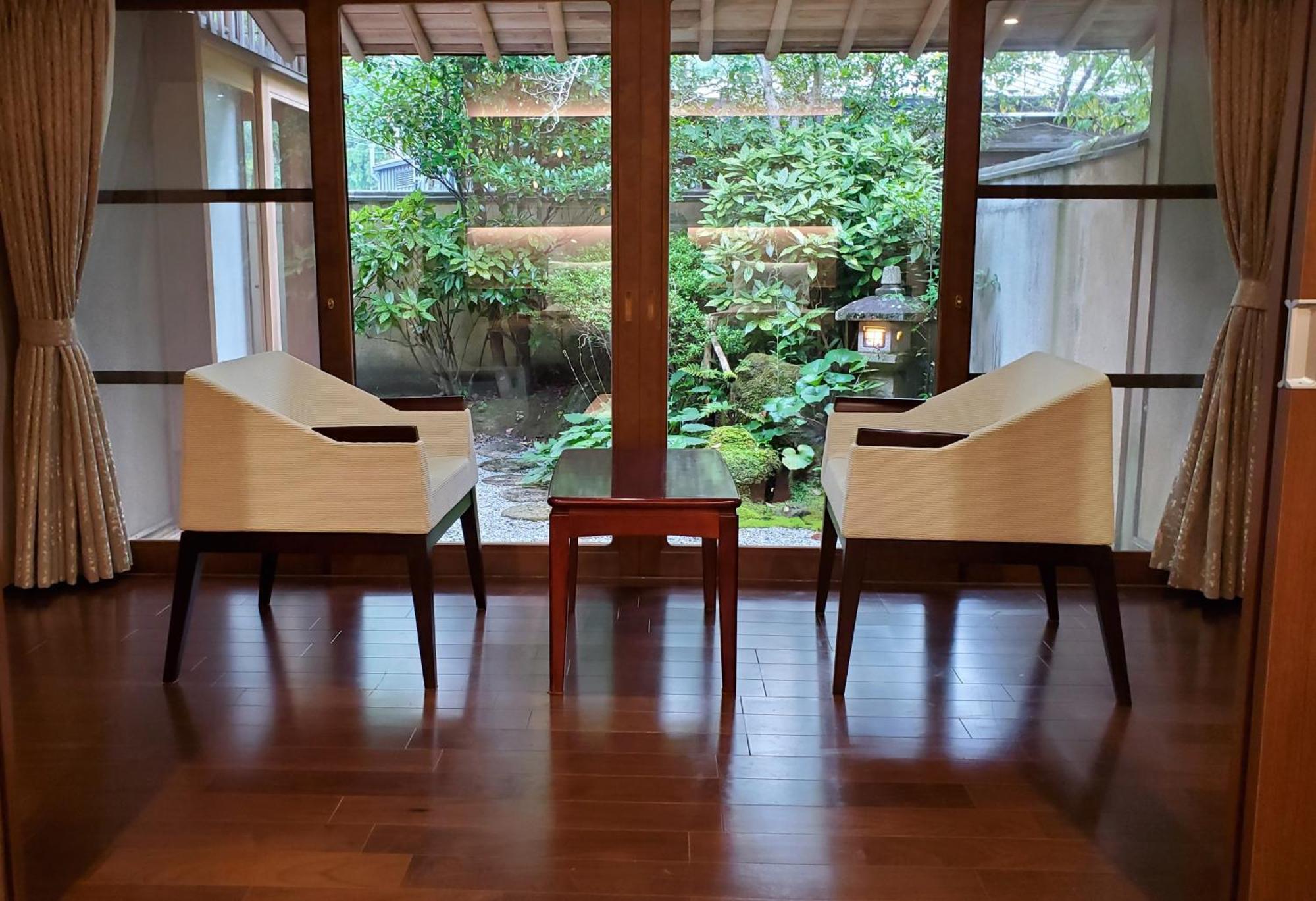 Ryotei Tanokura Hotel Yufu Exterior foto
