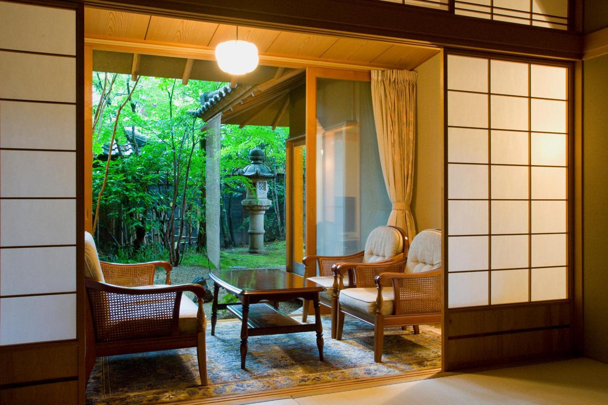 Ryotei Tanokura Hotel Yufu Exterior foto