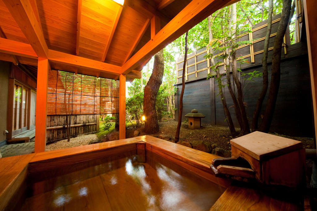 Ryotei Tanokura Hotel Yufu Exterior foto